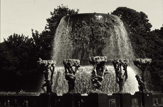 vige_fountain1